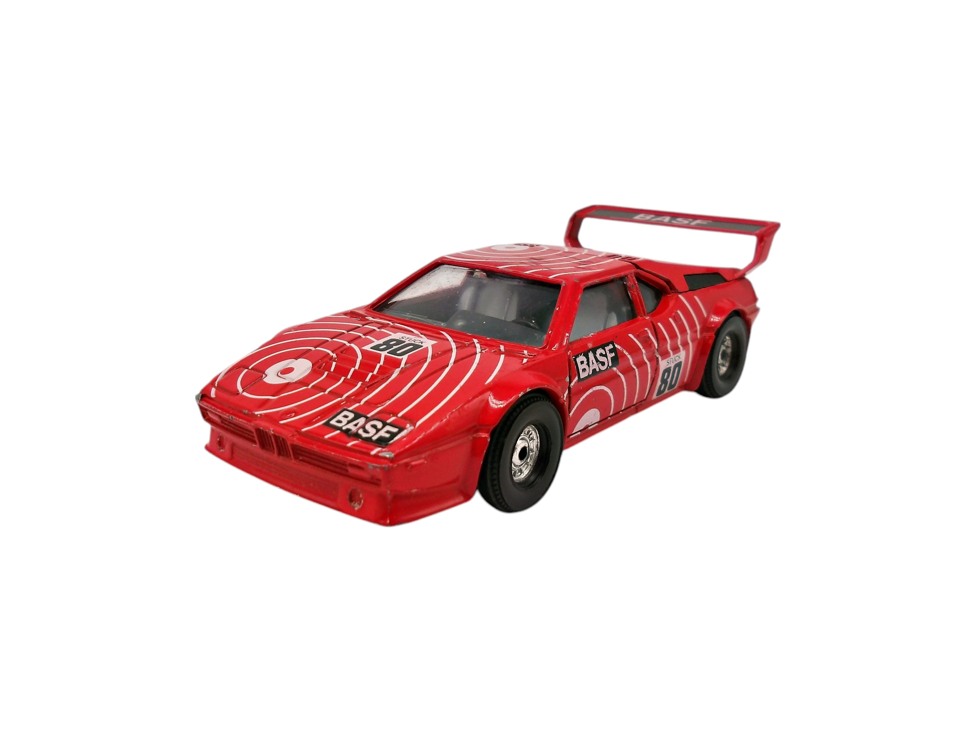 Voiture de course - BMW MI BASF