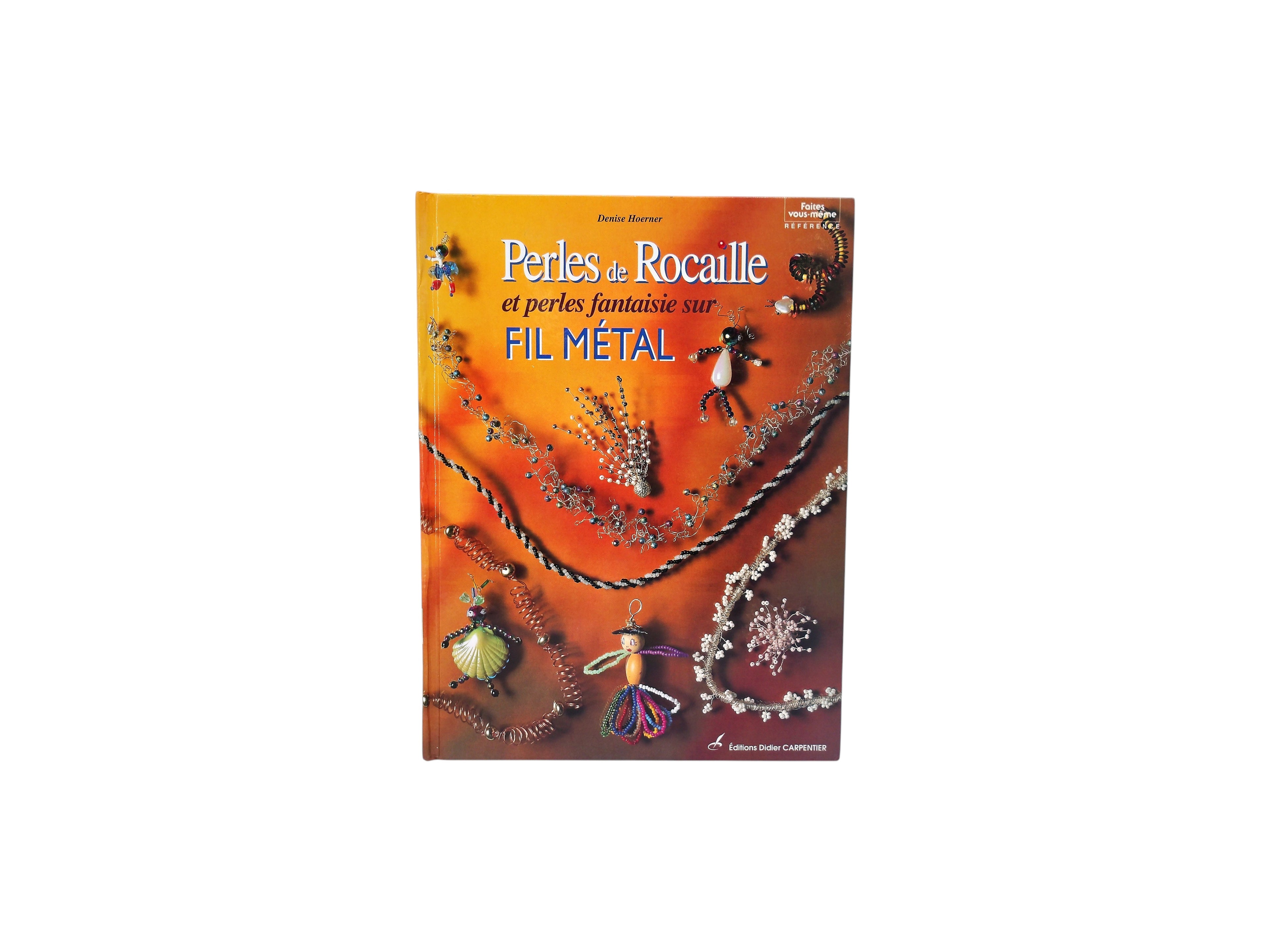 Perles de rocaille et perles fantaisie sur fil métal