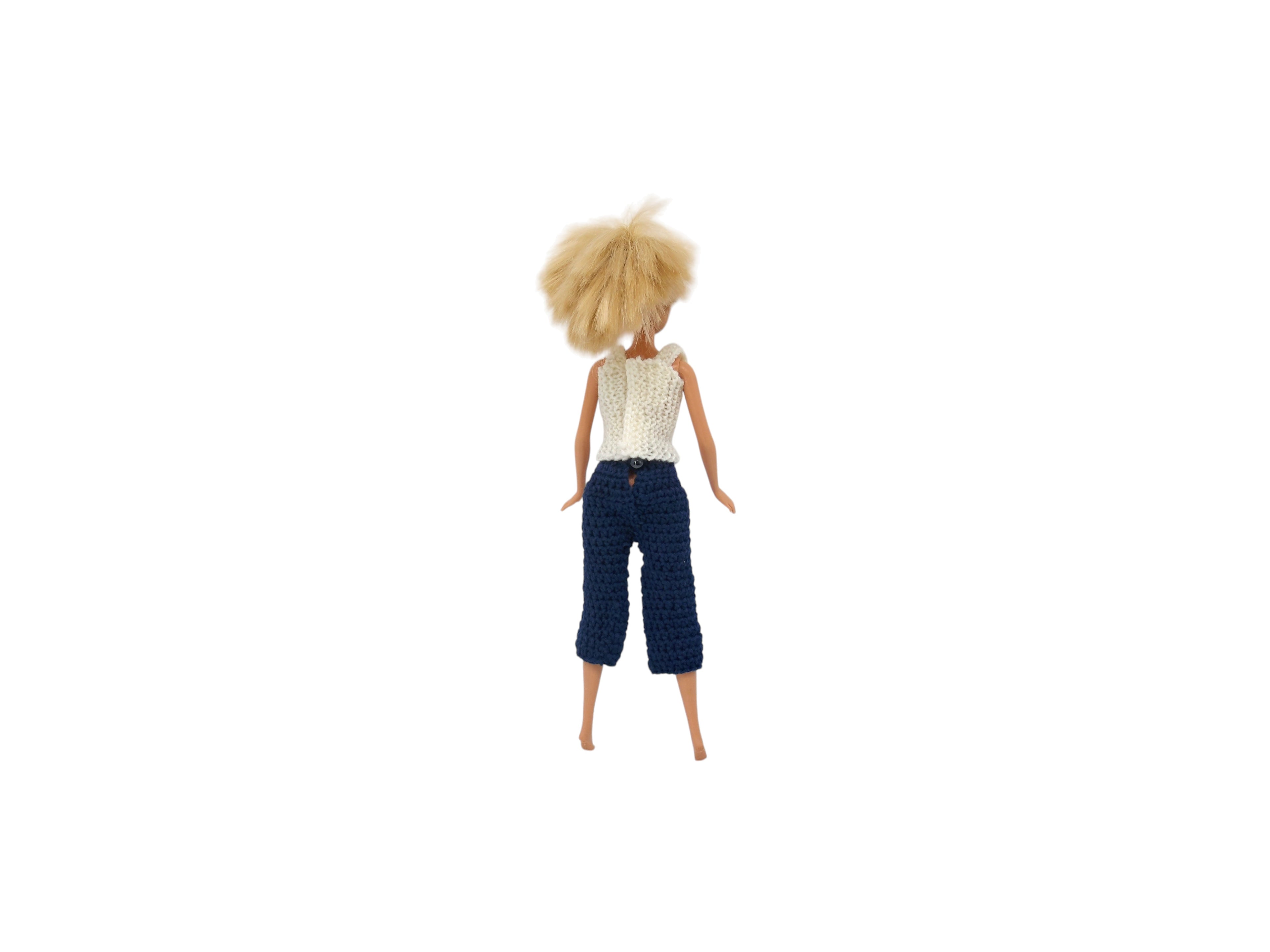 Barbie et lots de tenues