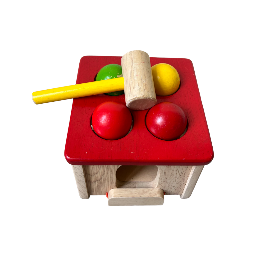 Goki - Banc à marteler