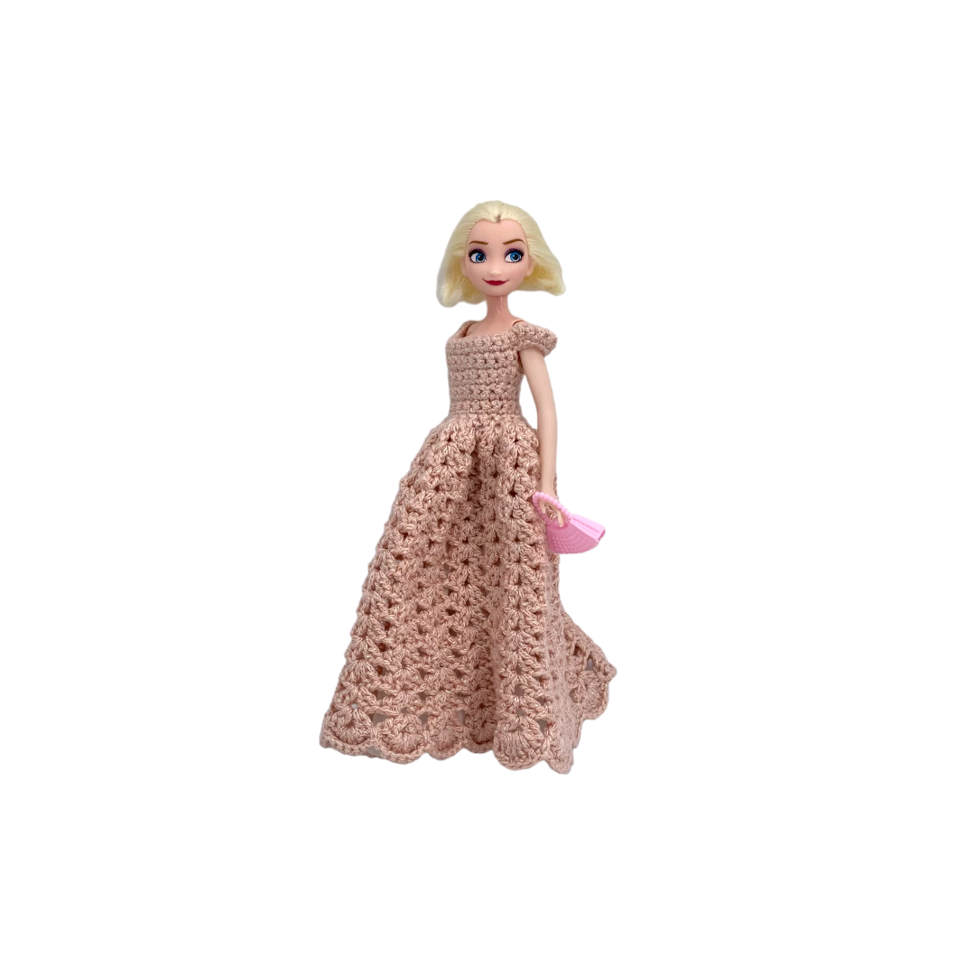 Poupée Elsa - Robe tricot rose