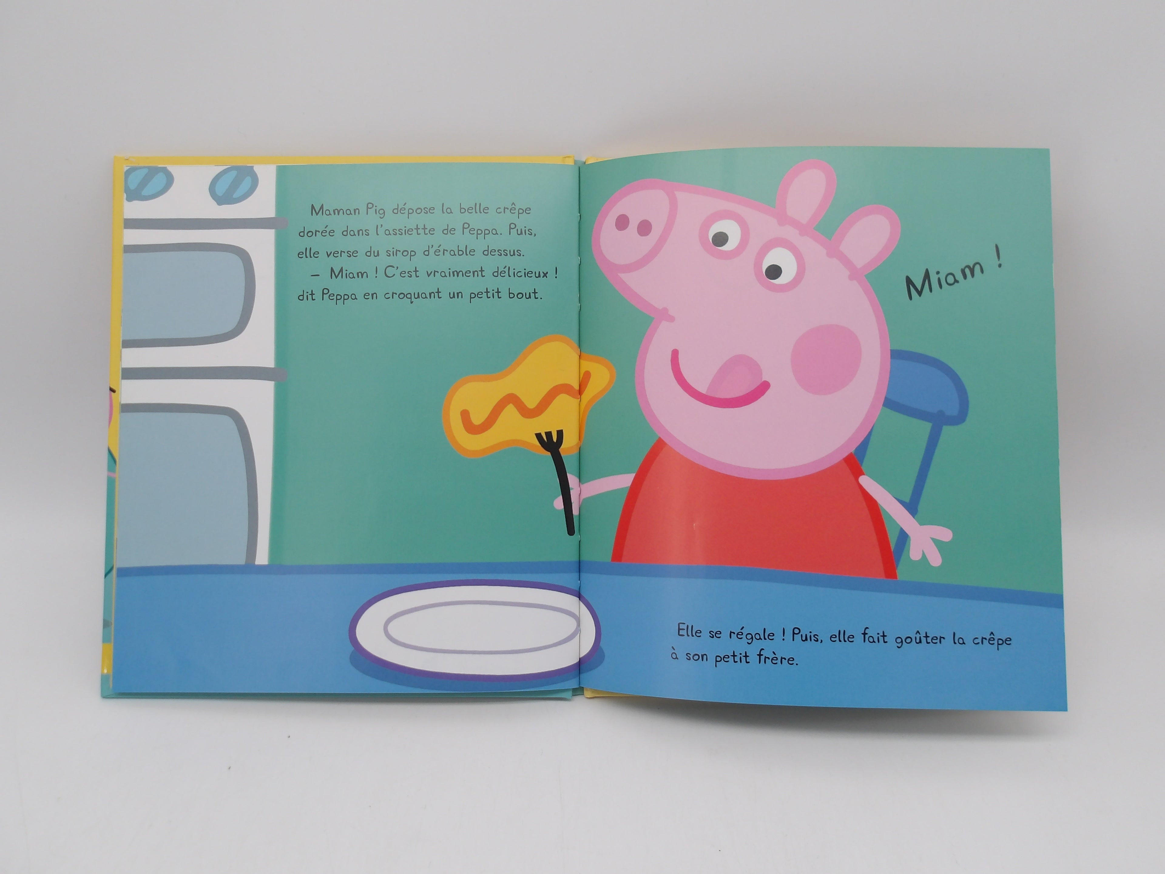 Peppa fait des crêpes