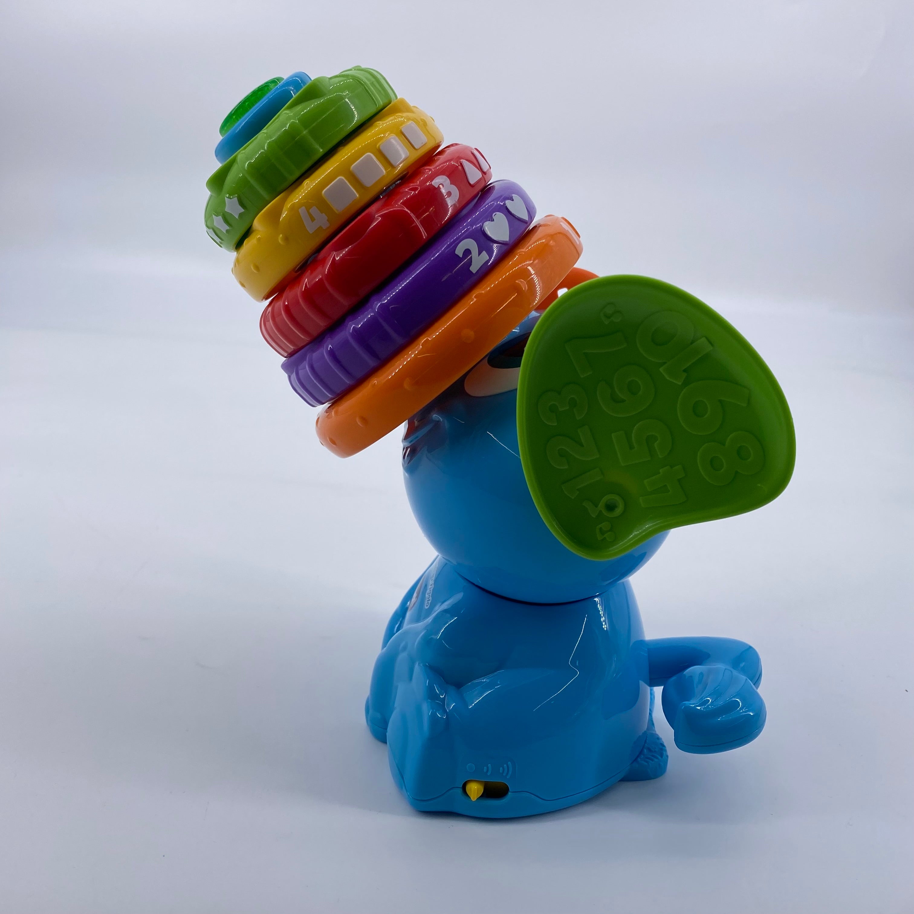 Empilo éléphanteau rigolo