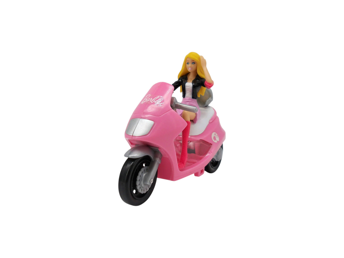 Barbie et son petit scooter 