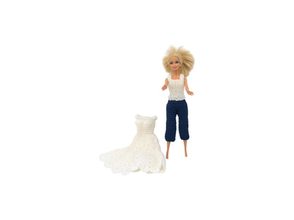 Barbie et lots de tenues