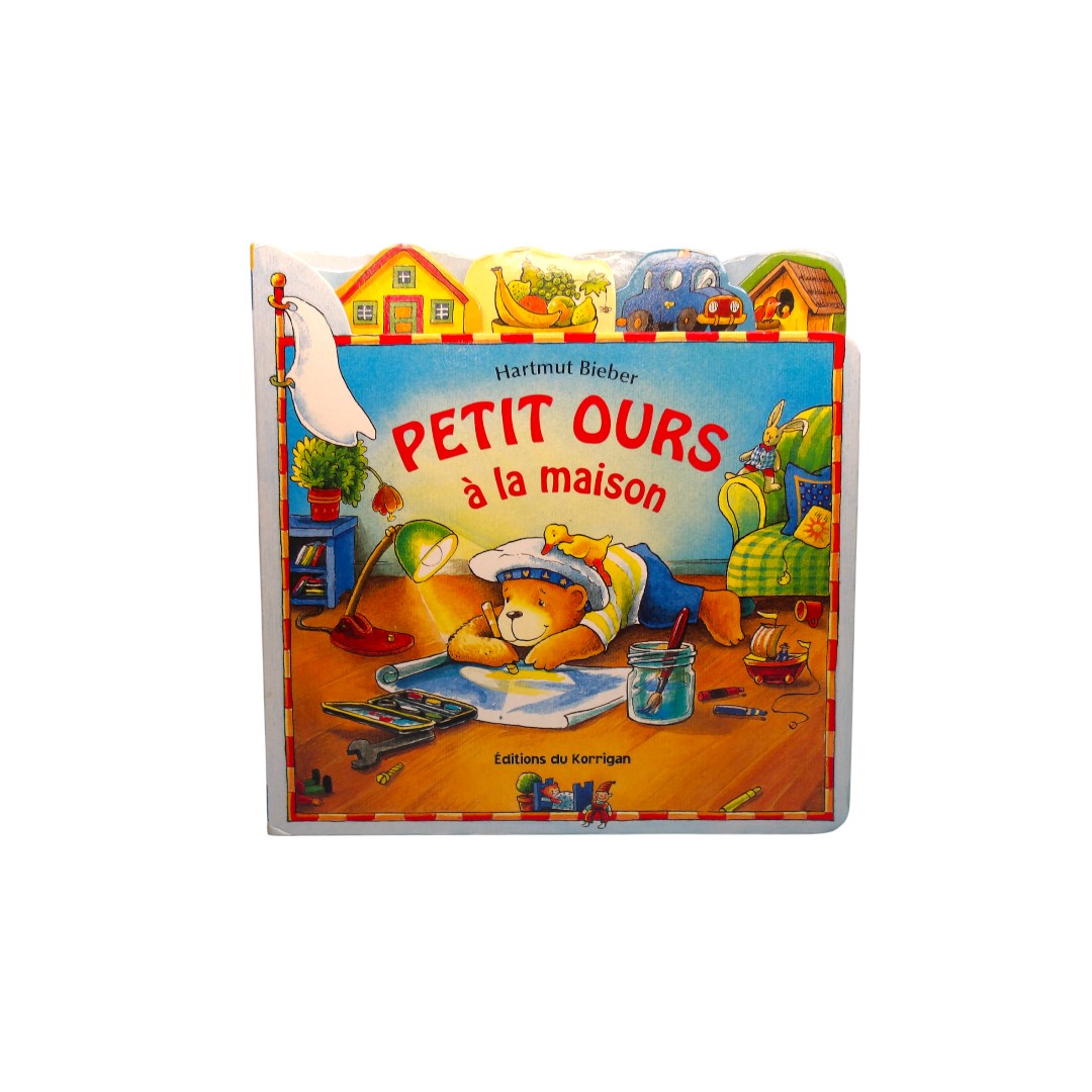 Petit ours  à la maison  