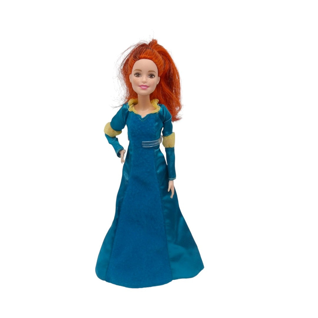 Barbie rousse - Robe médiévale