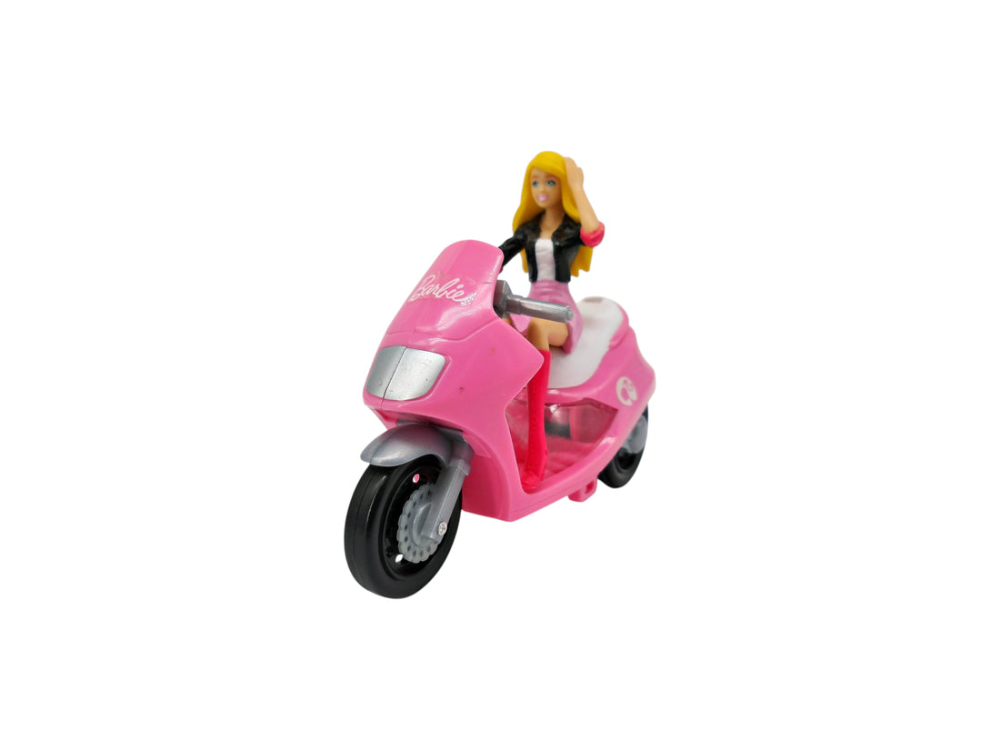 Barbie en scooter rise