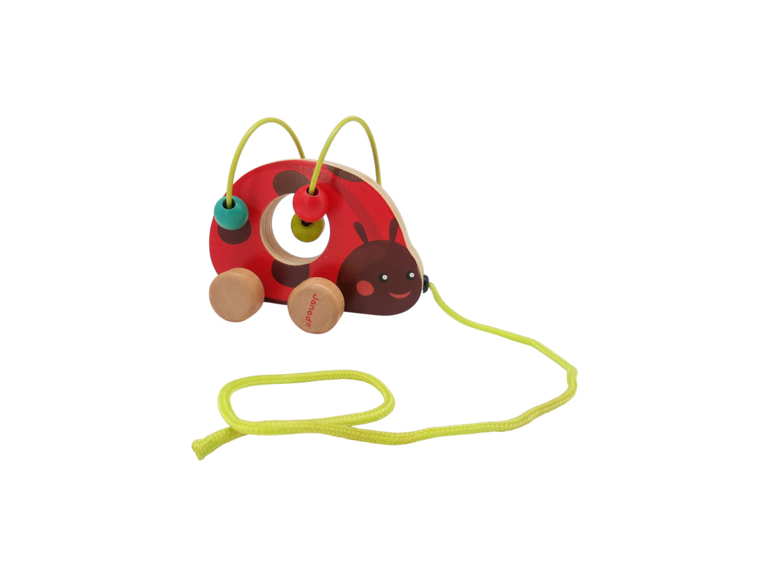 Jouet à tirer avec labyrinthe - Coccinnelle