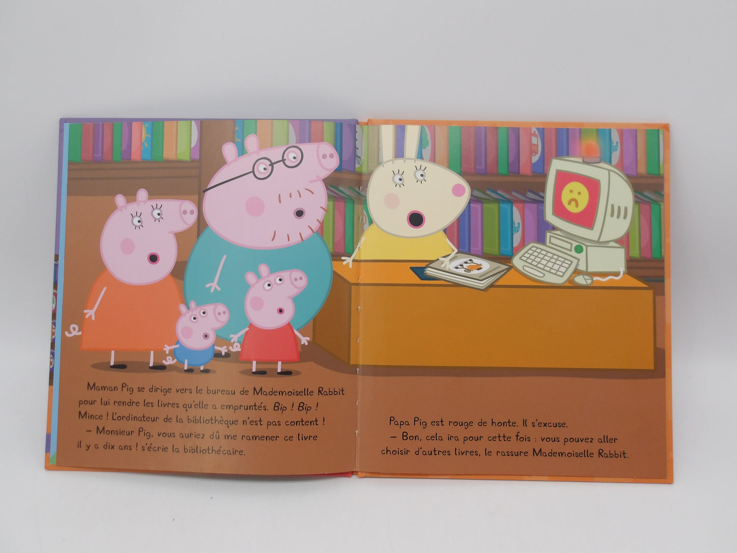 Peppa à la bibliothéque